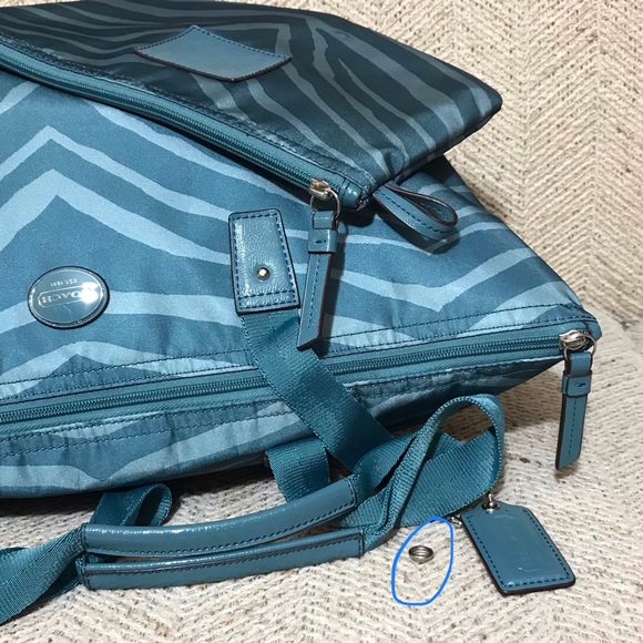 📘Coach Nylon Bag & Pouch📘 - Picture 7 of 11